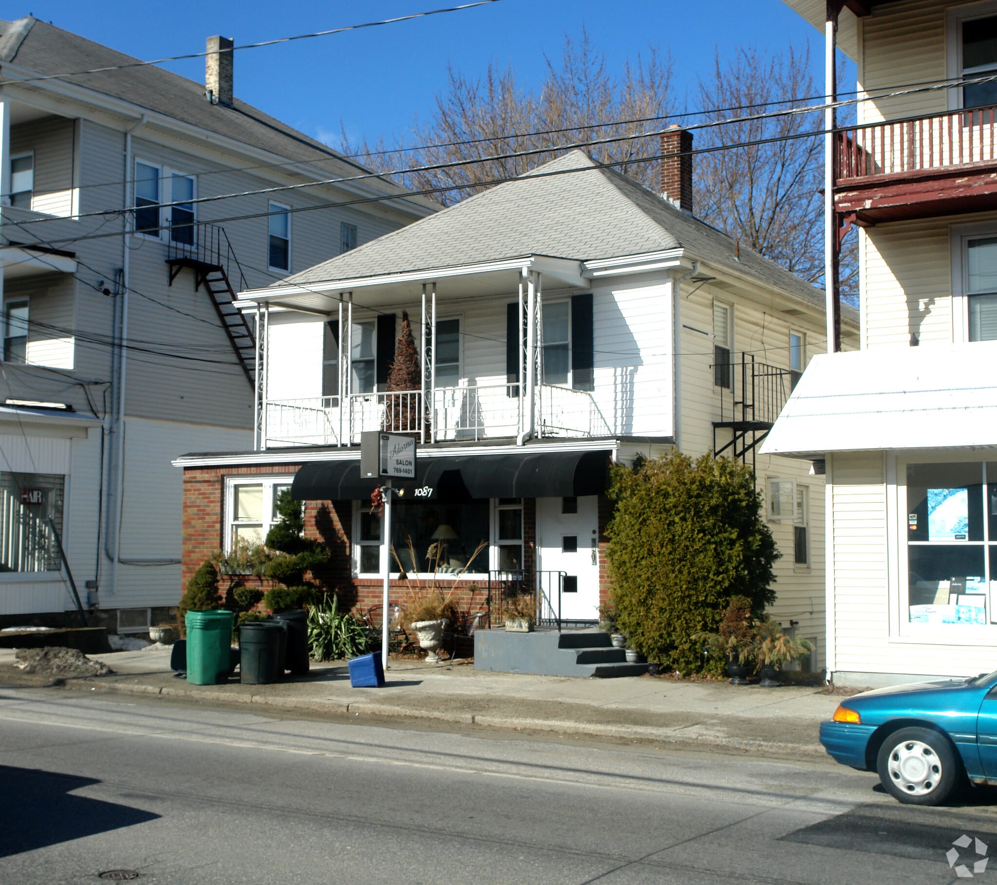 1087 Park Ave, Woonsocket, RI à louer Photo de l’immeuble– Image 1 sur 8