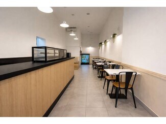 Plus de détails pour Local commercial à louer