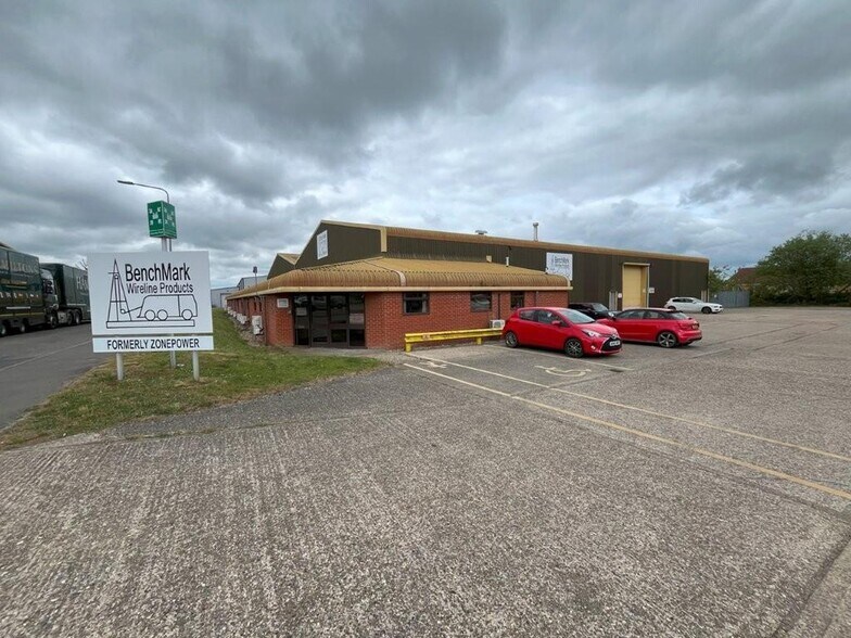 48-54 Fuller Rd, Harleston à vendre - Photo de l’immeuble – Image 1 sur 5