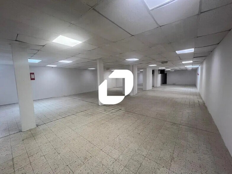 Local commercial dans Bully-les-Mines à louer - Photo de l’immeuble – Image 2 sur 10