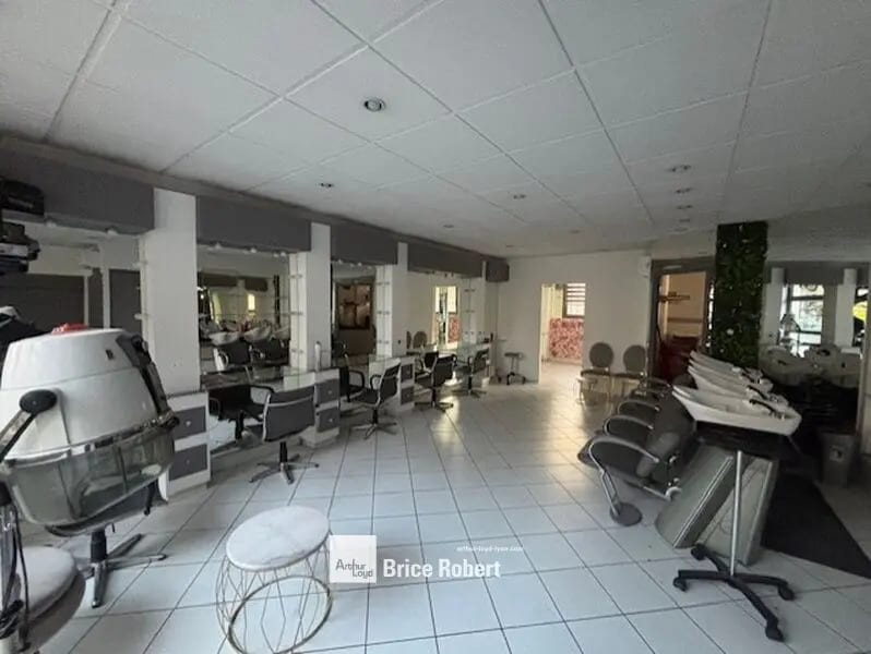 Local commercial dans Lyon à vendre Photo intérieure– Image 1 sur 4