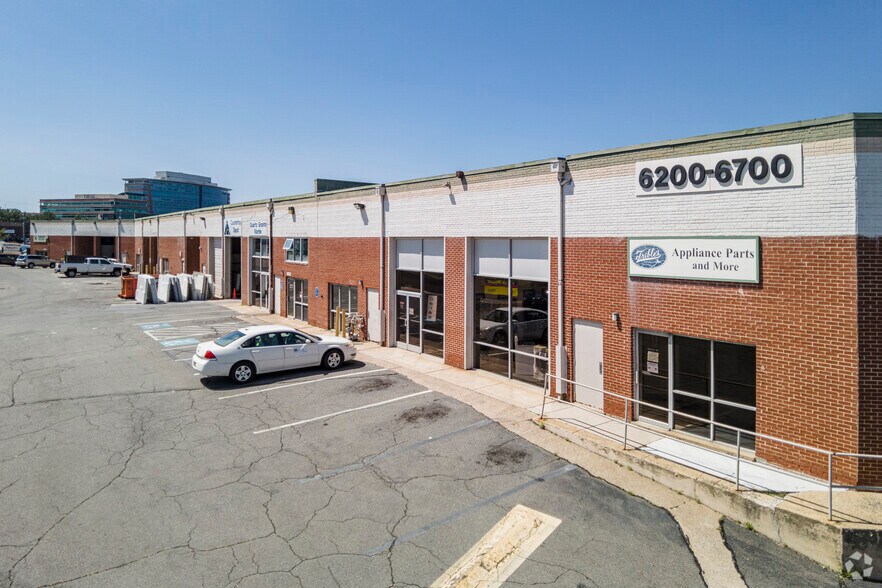 6310 Gravel Ave, Alexandria, VA à louer - Photo de l’immeuble – Image 2 sur 18