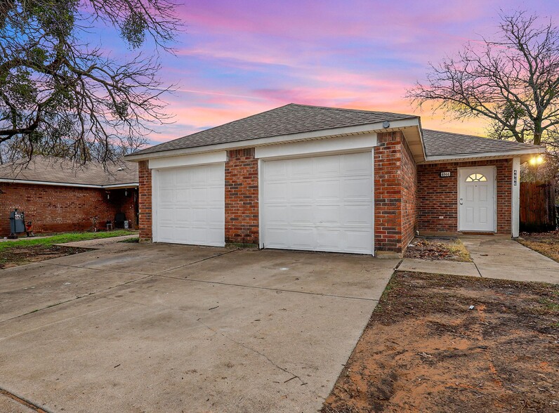 4966 Willie St, Fort Worth, TX à louer - Photo principale – Image 1 sur 20