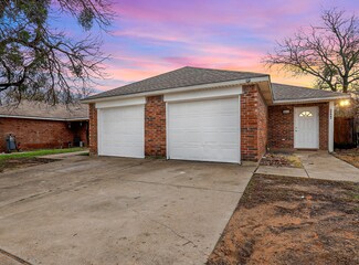 Plus de détails pour 4966 Willie St, Fort Worth, TX - Local commercial à louer
