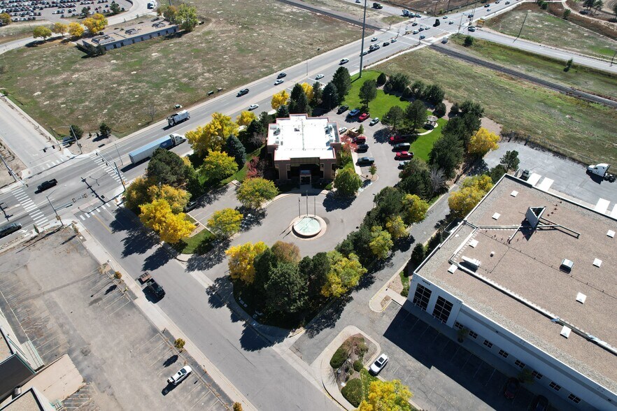 18450 E 28th Ave, Aurora, CO à vendre - Photo de l’immeuble – Image 3 sur 6