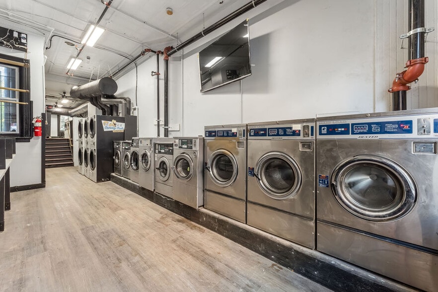 719 Willow Ave, Hoboken, NJ à louer - Photo de l’immeuble – Image 2 sur 21