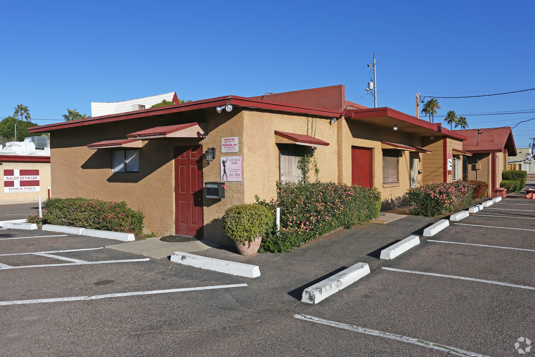709 E Claremont St, Phoenix, AZ à vendre Photo de l’immeuble– Image 1 sur 13