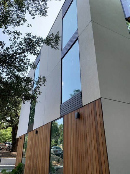2208 Lake Austin Blvd, Austin, TX à vendre - Photo de l’immeuble – Image 2 sur 82