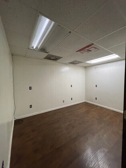 2160 Thomas Sumter Hwy, Sumter, SC à louer - Photo intérieure – Image 3 sur 12