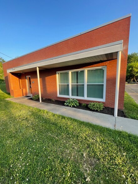 125 Hookstown Grade Rd, Coraopolis, PA à louer - Photo de l’immeuble – Image 2 sur 15