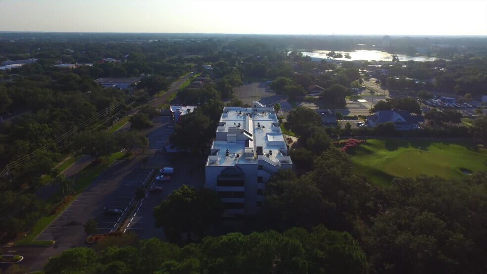 401 Corbett St, Clearwater, FL à louer - Vidéo sur l’annonce professionnelle – Image 2 sur 10