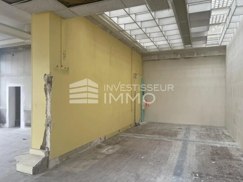 60 Rue De La Onzieme Db, Flers à louer - Photo de l’immeuble – Image 2 sur 7