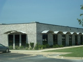 Plus de détails pour 4053-4081 N Perryville Rd, Loves Park, IL - Bureau à louer
