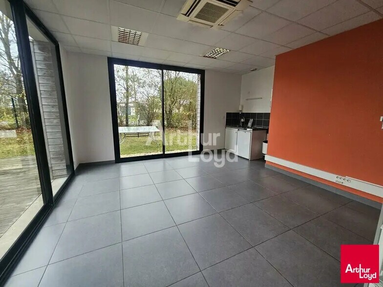 Bureau dans Beaucouzé à vendre - Photo intérieure – Image 2 sur 4