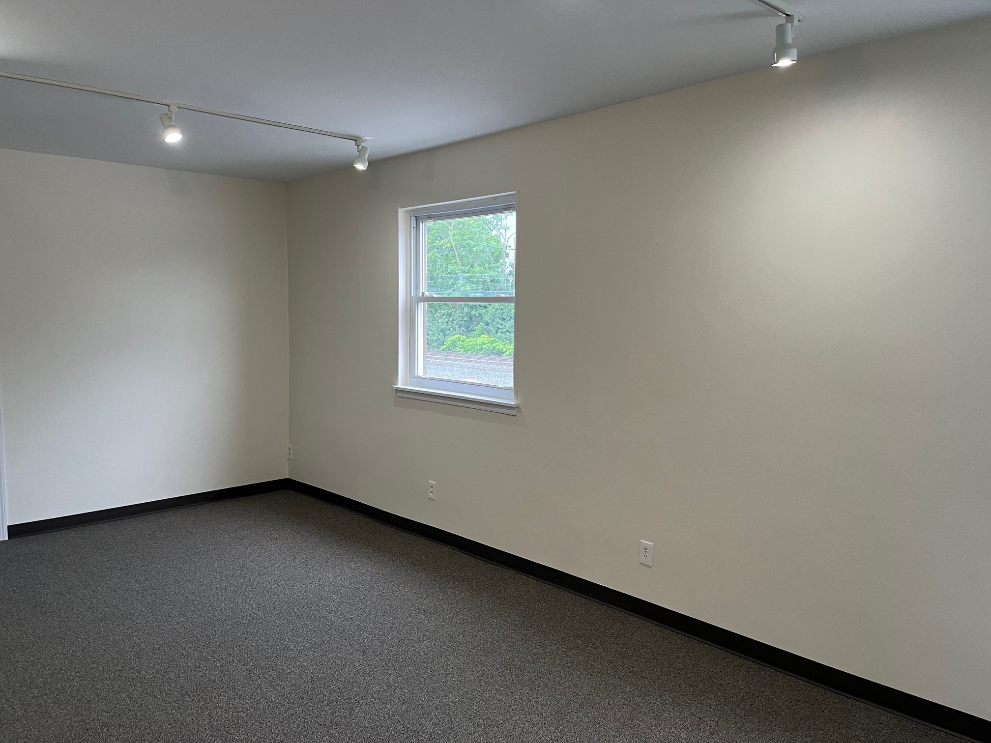 1708-1714 Lancaster Ave, Paoli, PA à louer Photo intérieure– Image 1 sur 7