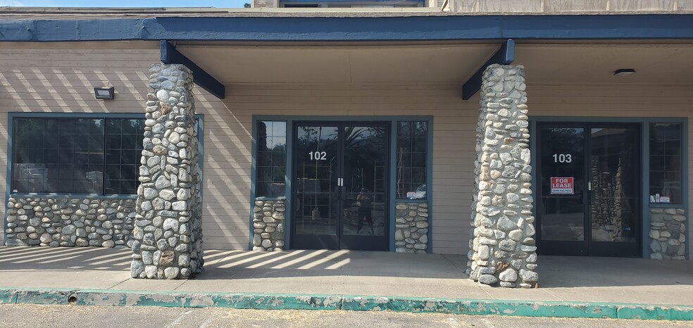 30575 Trabuco Canyon Rd, Trabuco Canyon, CA à louer - Photo de l’immeuble – Image 3 sur 8