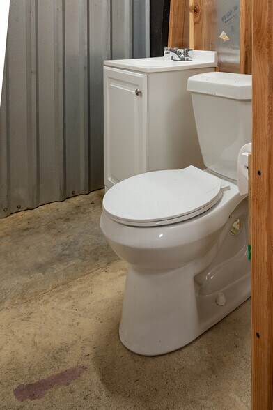 62 Industrial Park Cir, Benton, AR à louer - Photo de l’immeuble – Image 3 sur 10