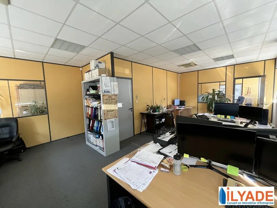 Bureau dans Gardanne à louer Photo de l’immeuble– Image 1 sur 5