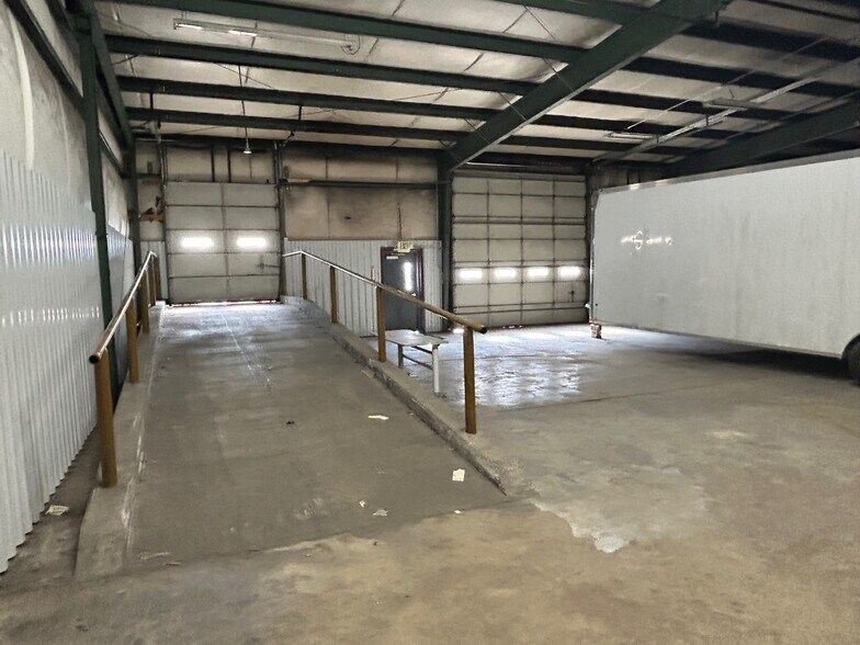 480 Valley Road, Corydon, IN à louer - Photo de l’immeuble – Image 3 sur 16