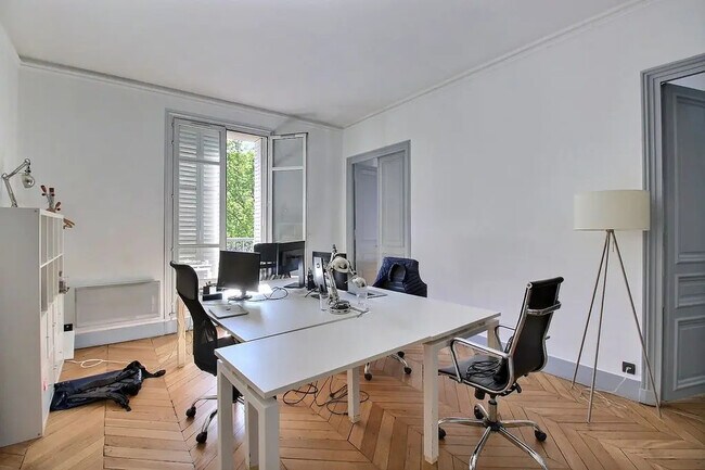Plus de détails pour Bureau à louer