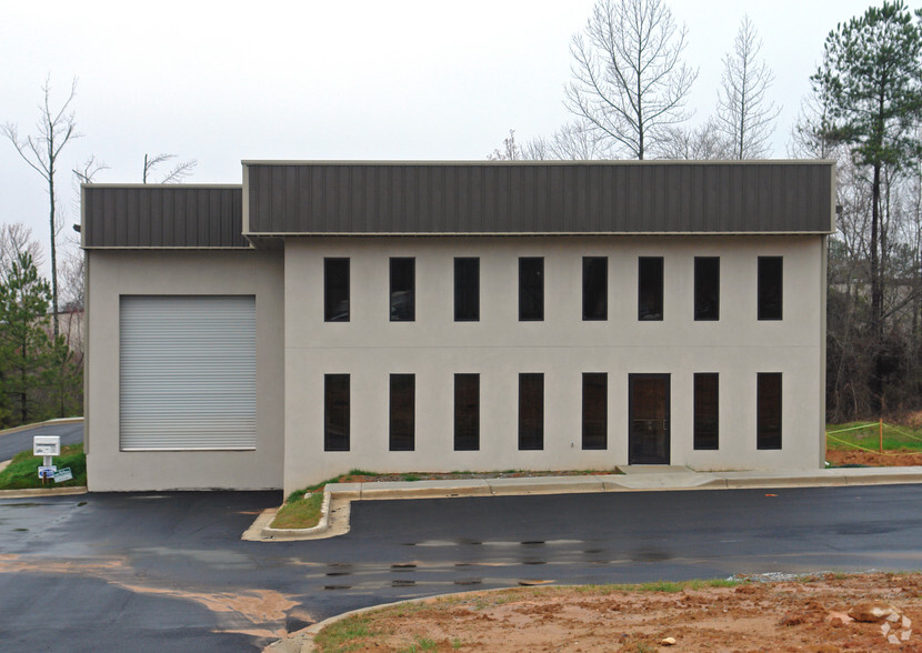 125 Walter Way, Fayetteville, GA à louer - Photo de l’immeuble – Image 2 sur 3