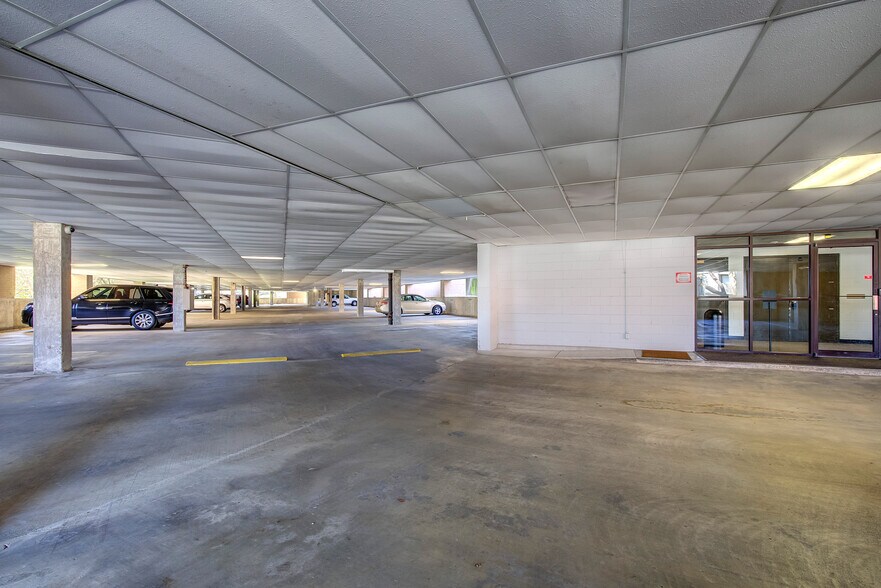 8330-8350 Meadow Rd, Dallas, TX à vendre - Photo intérieure – Image 3 sur 83