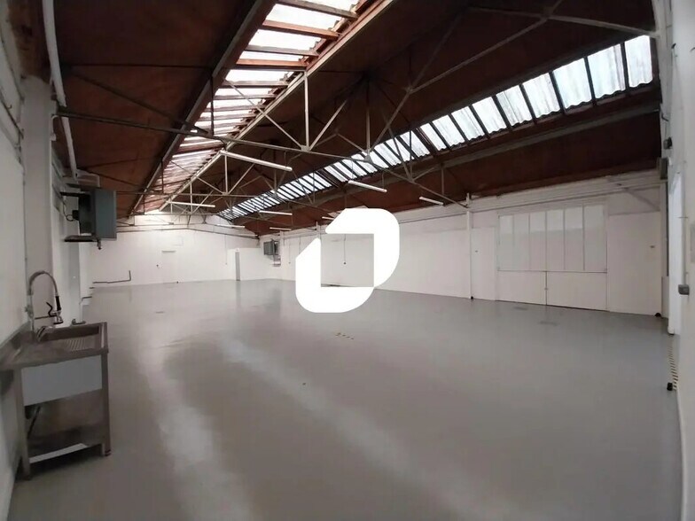 Local d’activités dans Villeneuve-Saint-Georges à louer - Photo intérieure – Image 2 sur 7