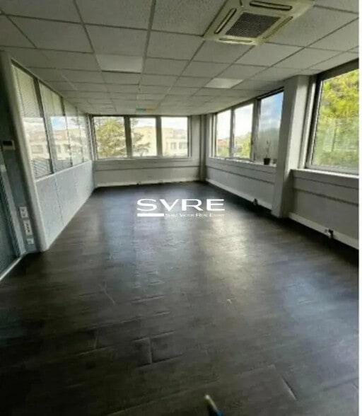 40 Avenue De Hambourg, Marseille à louer - Photo de l’immeuble – Image 3 sur 9