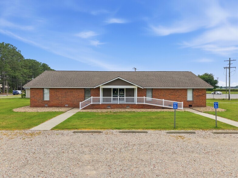 501 N Main St, Robersonville, NC à vendre - Photo de l’immeuble – Image 3 sur 50