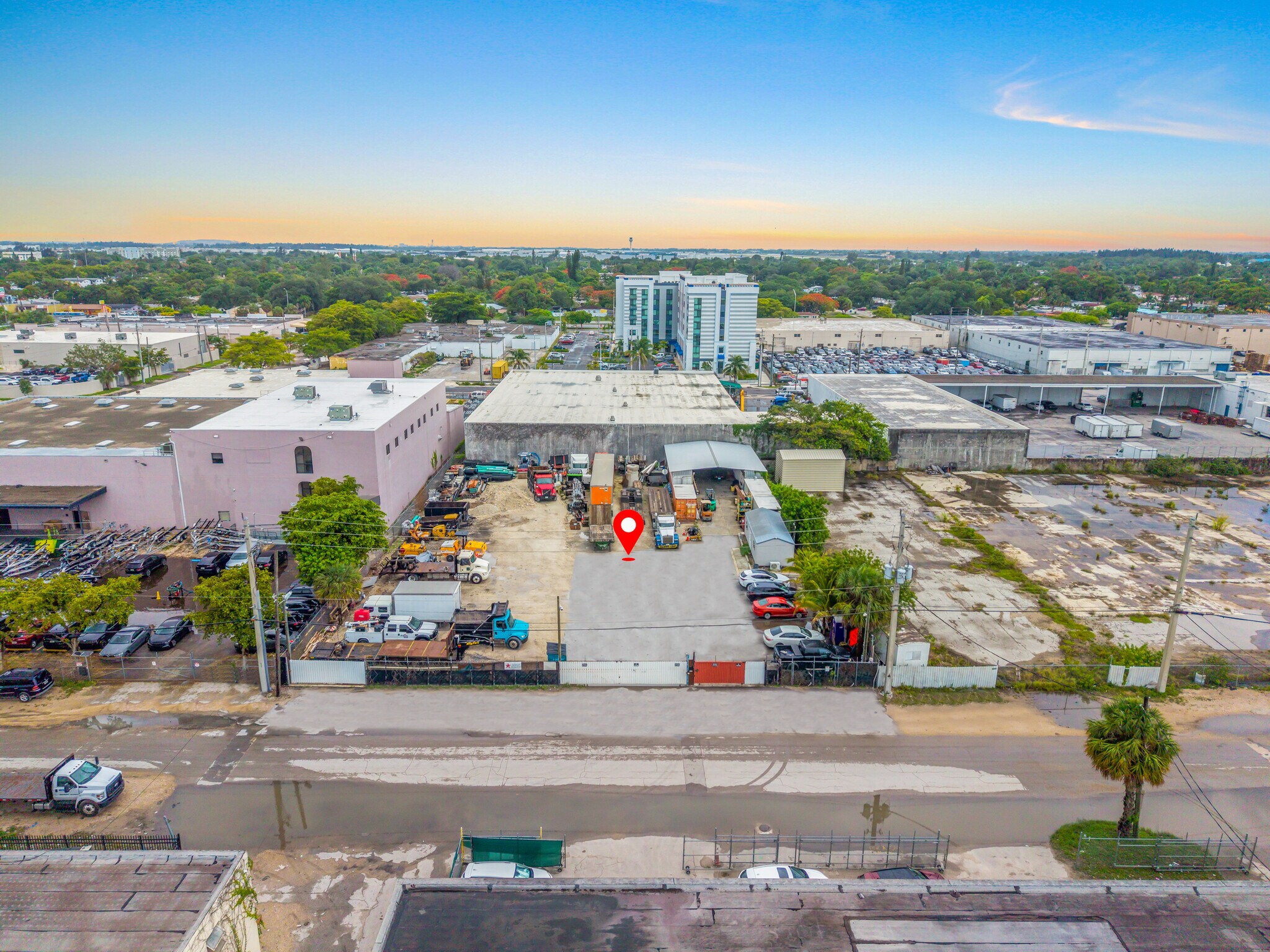 14760 NW 24th Ct, Opa Locka, FL à vendre Photo de l’immeuble– Image 1 sur 24