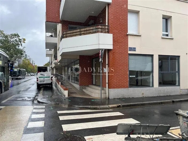 Bureau dans Tours à louer - Photo de l’immeuble – Image 2 sur 6