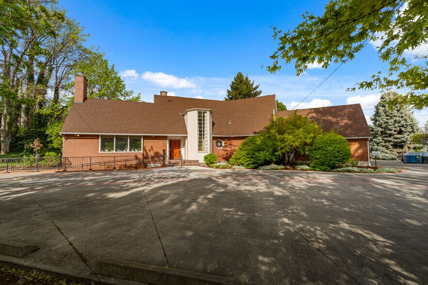 1001 Cherry Heights Rd, The Dalles, OR à vendre - Photo de l’immeuble – Image 1 sur 41