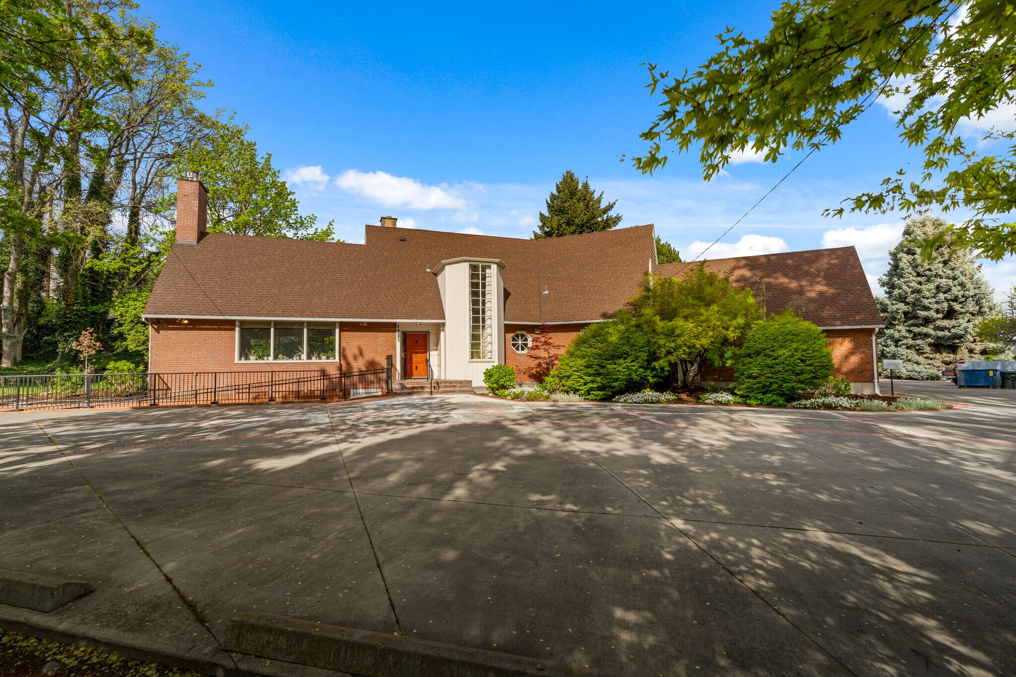 1001 Cherry Heights Rd, The Dalles, OR à vendre Photo de l’immeuble– Image 1 sur 42