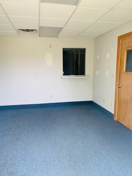 1 Oxford Xing, New Hartford, NY à louer - Photo de l’immeuble – Image 3 sur 15