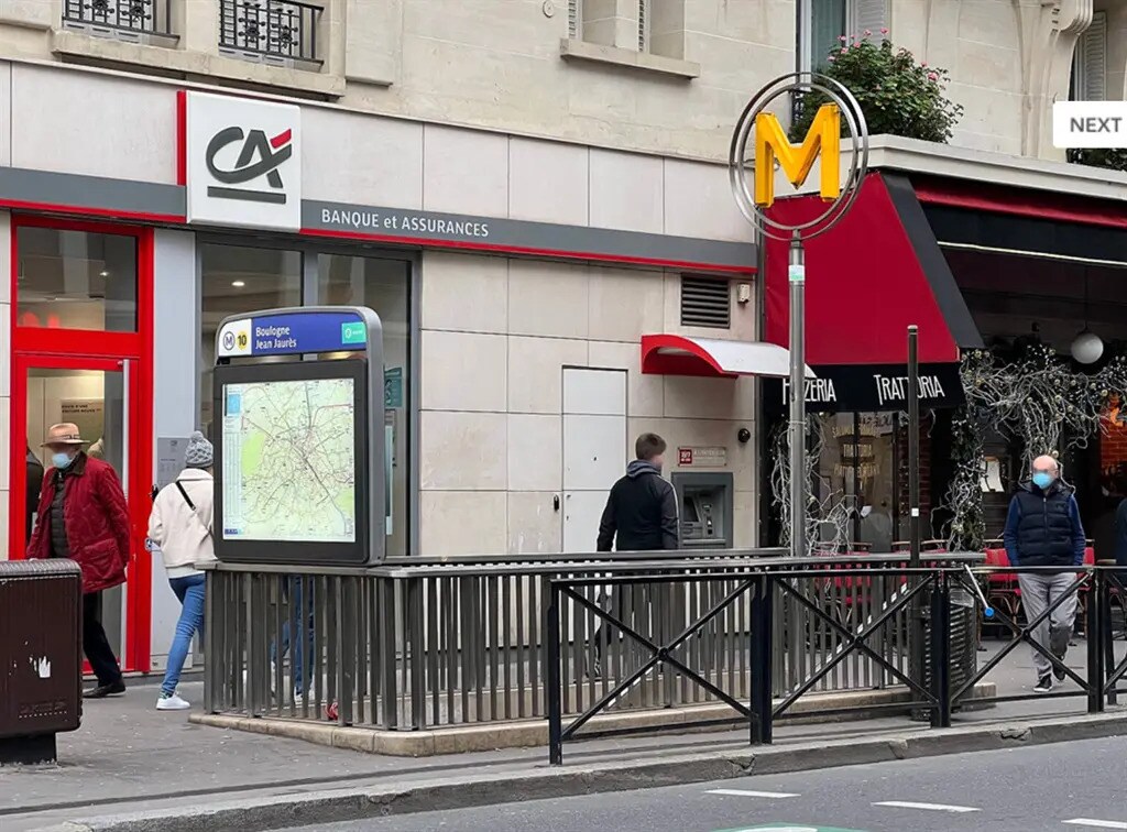 Local commercial dans Boulogne-Billancourt à louer Photo de l’immeuble– Image 1 sur 5