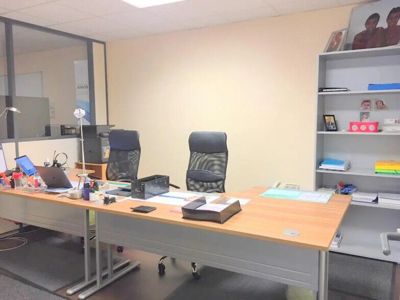 Bureau dans Sartrouville à louer - Photo de l’immeuble – Image 1 sur 5