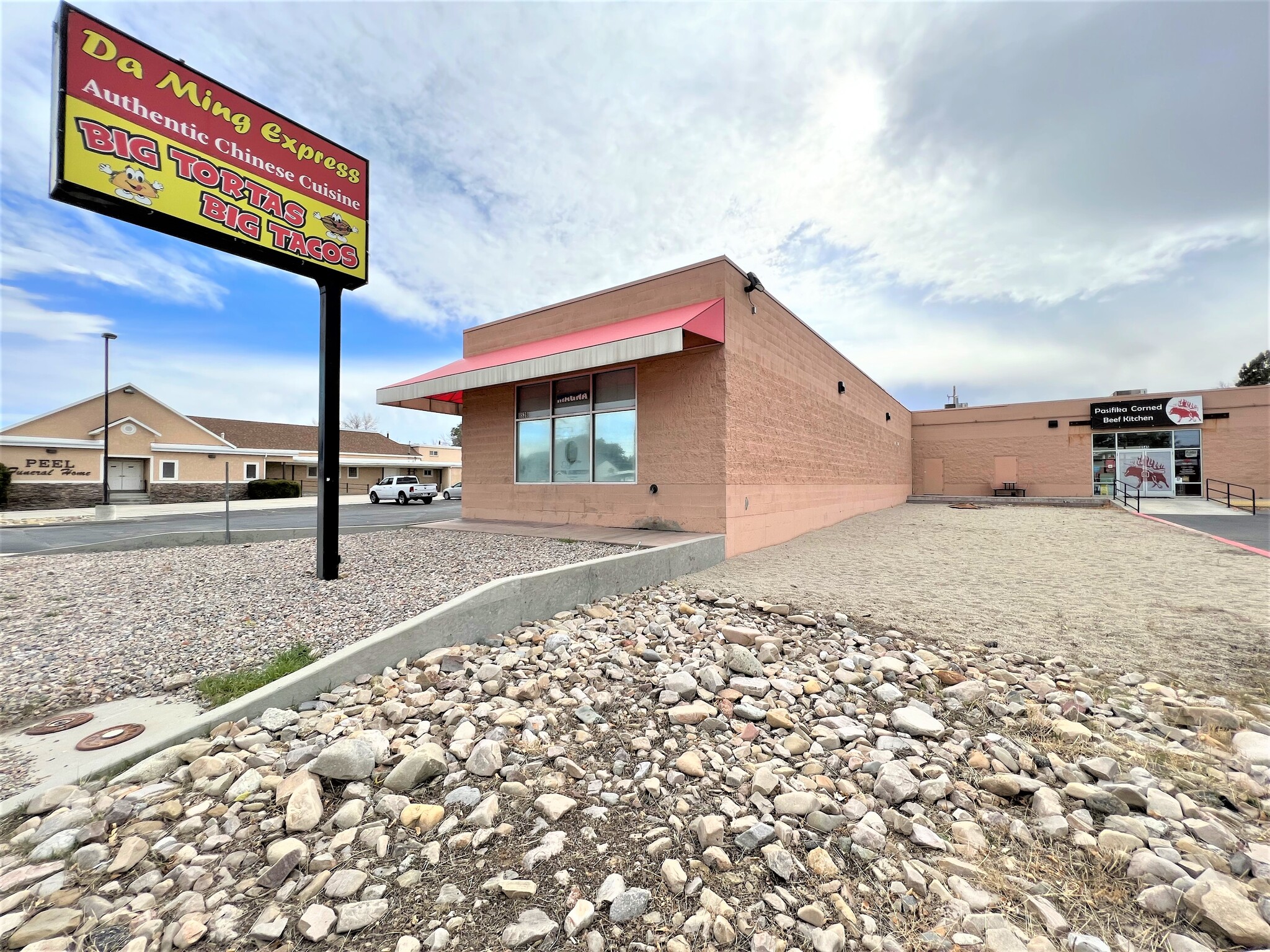8555 Magna Main st, Magna, UT à louer Photo de l’immeuble– Image 1 sur 6
