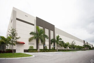 Plus de détails pour 9175 NW 117th Ave, Medley, FL - Industriel/Logistique à louer