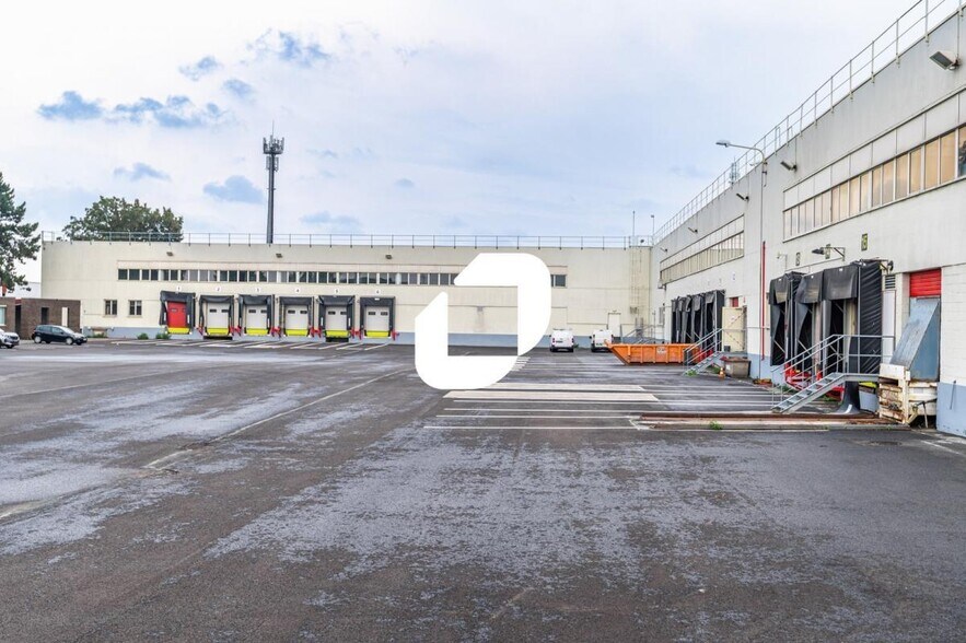 20 Rue Du Trieu Du Quesnoy, Toufflers à louer - Photo de l’immeuble – Image 2 sur 8
