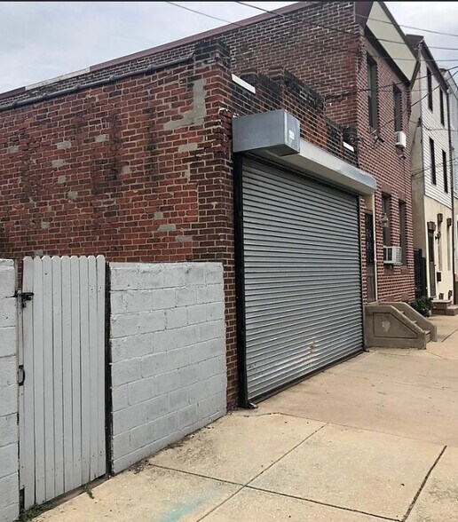2710 Edgemont St, Philadelphia, PA à vendre - Photo principale – Image 1 sur 2