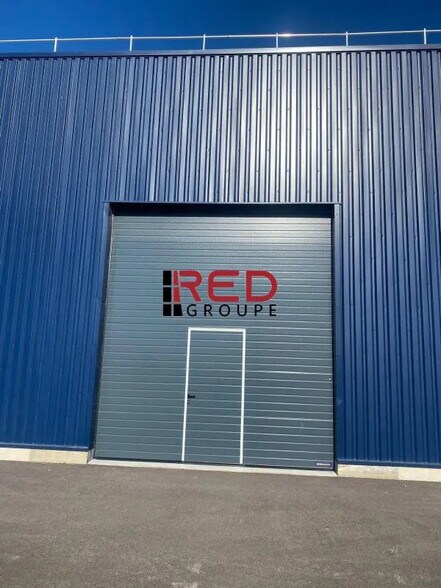 Industriel/Logistique dans Lambesc à louer - Photo de l’immeuble – Image 2 sur 6