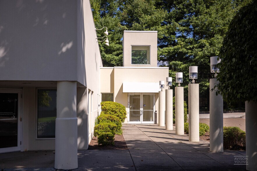 1495 Post Rd E, Westport, CT à louer - Photo de l’immeuble – Image 3 sur 4