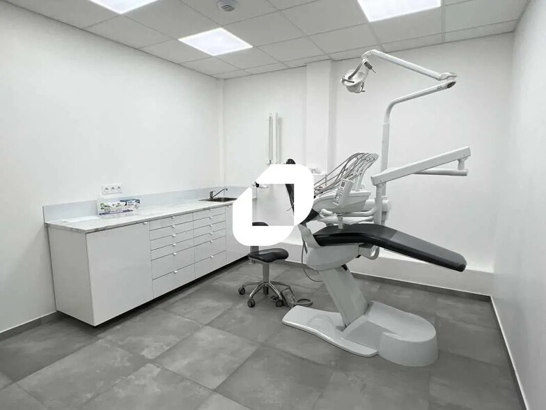 Local commercial dans Athis-Mons à louer - Photo intérieure – Image 2 sur 7