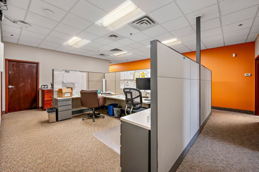 1481 81st Ave NE, Spring Lake Park, MN à vendre - Photo de l’immeuble – Image 3 sur 23