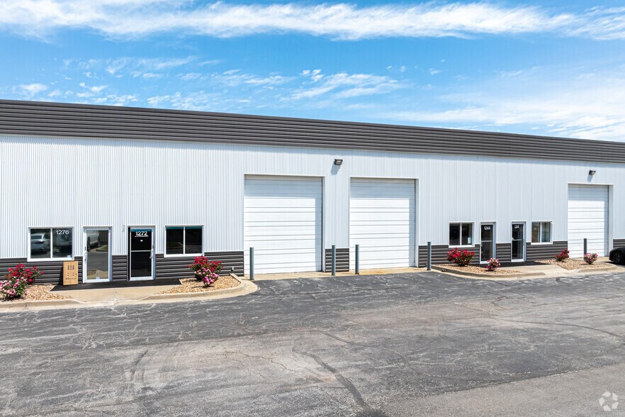 1260-1292 NW Sloan St, Lees Summit, MO à louer - Photo de l’immeuble – Image 3 sur 7