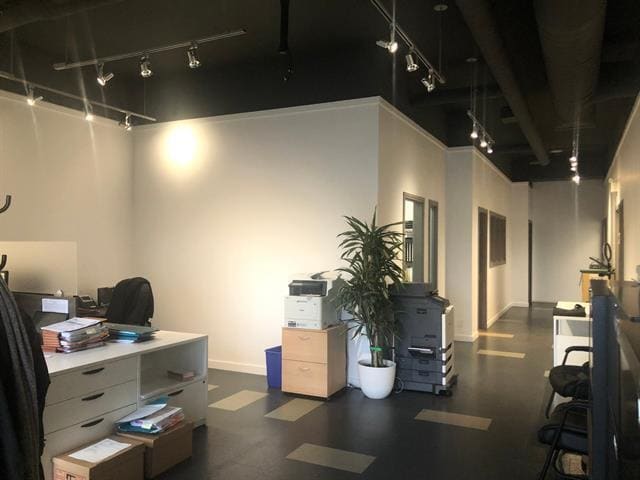 2991-2993 Boul De La Pinière, Terrebonne, QC à louer Hall d’entrée– Image 1 sur 7