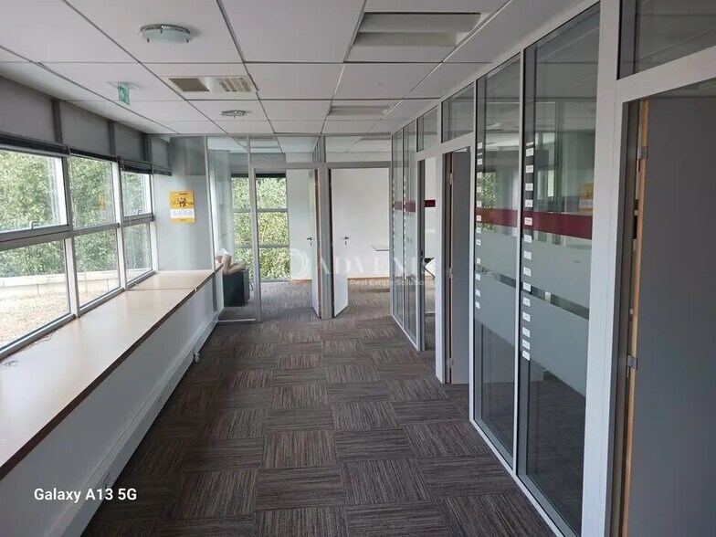Bureau dans Lyon à louer - Photo de l’immeuble – Image 2 sur 3