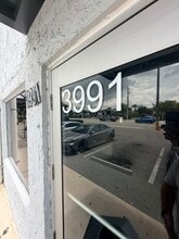 3927-3999 NW 19th St, Lauderdale Lakes, FL à louer Photo intérieure– Image 1 sur 10