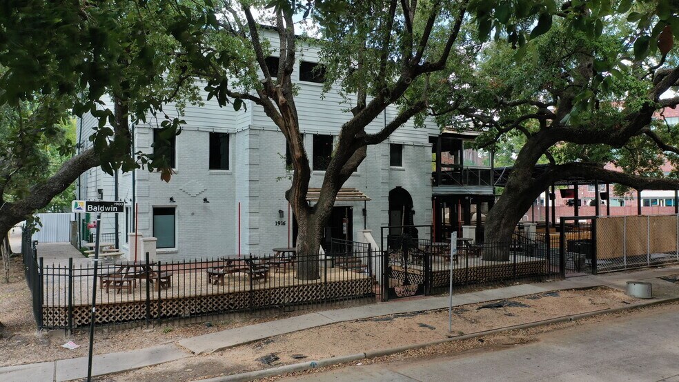 1916 Baldwin St, Houston, TX à vendre - Photo de l’immeuble – Image 2 sur 44