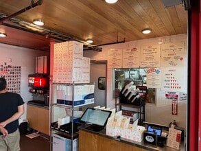 625 E Artesia Blvd, Long Beach, CA à louer Hall d’entrée– Image 1 sur 9